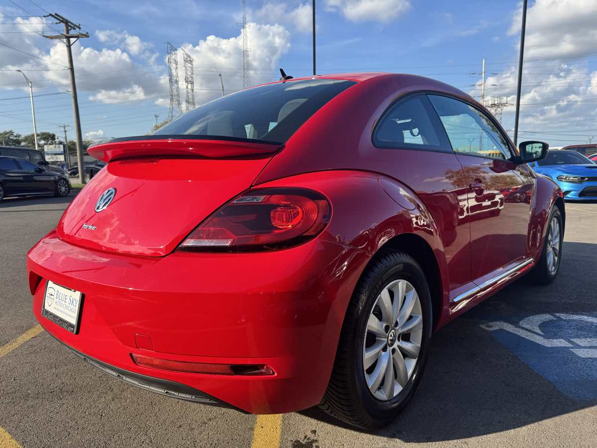 2019 Volkswagen Beetle Final Edition SEL photo 5