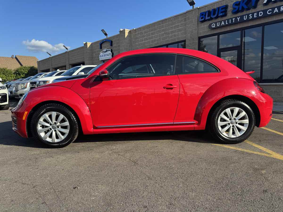 2019 Volkswagen Beetle Final Edition SEL photo 8