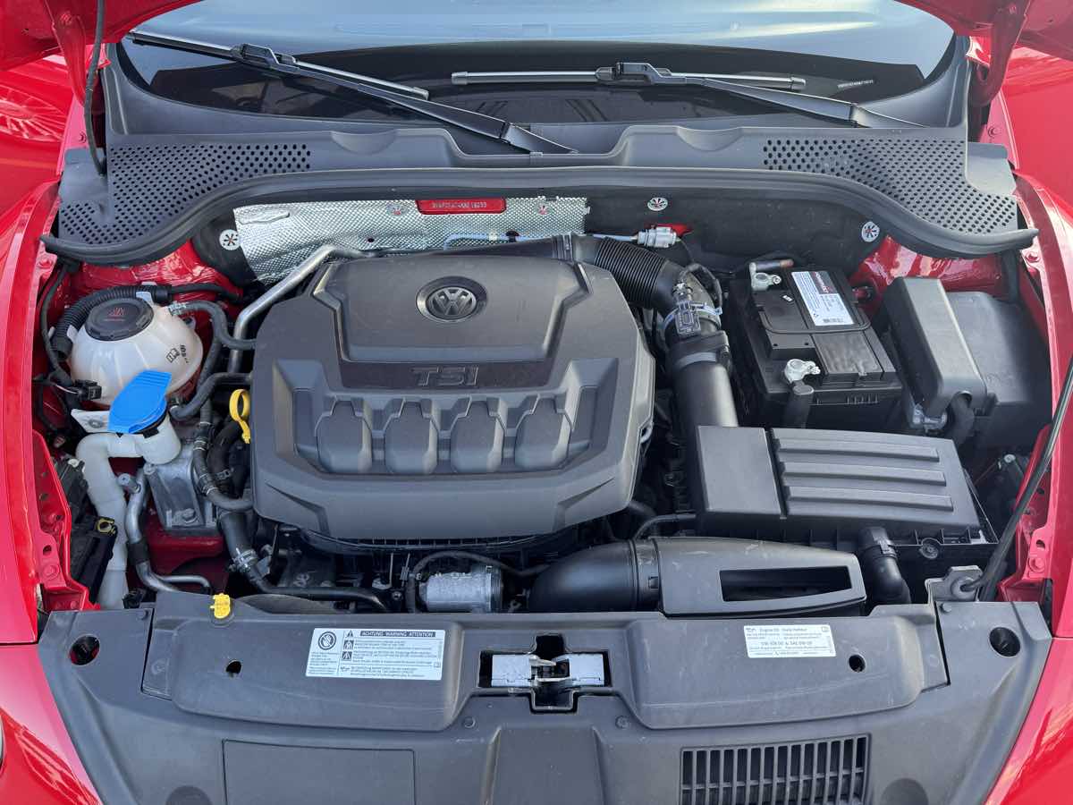 2019 Volkswagen Beetle Final Edition SEL photo 31