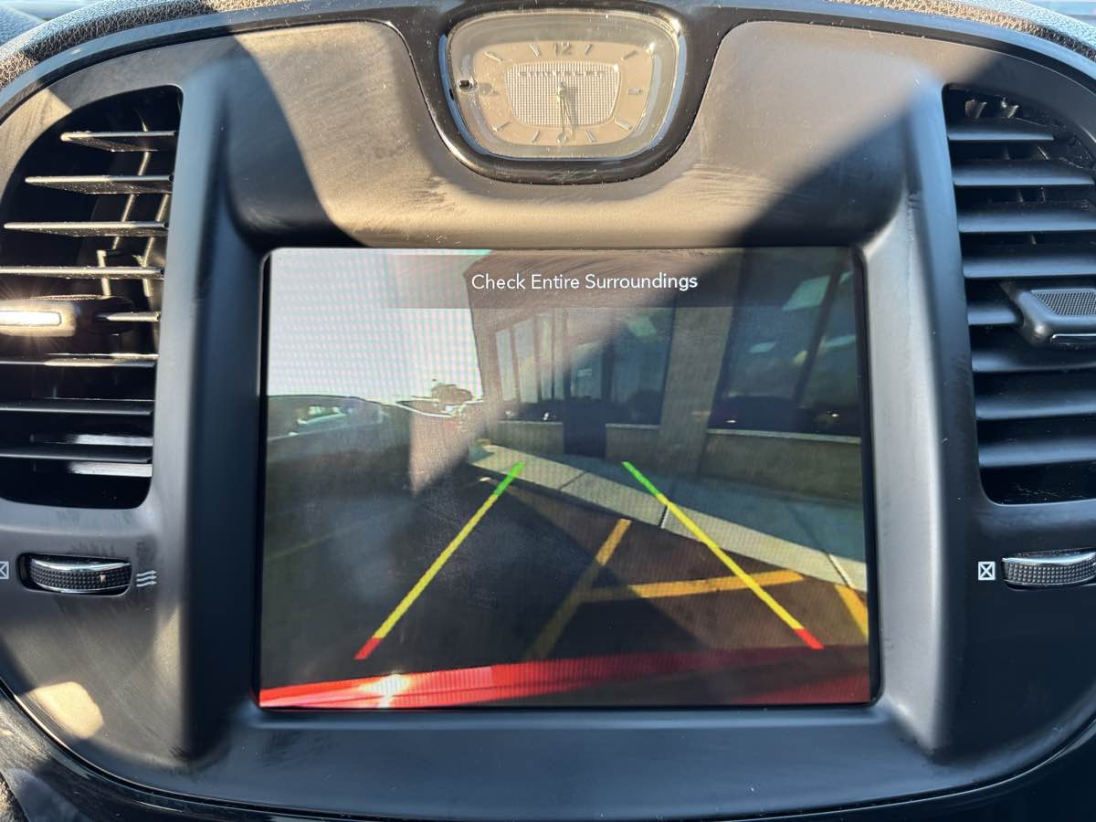 2020 Chrysler 300 photo 20