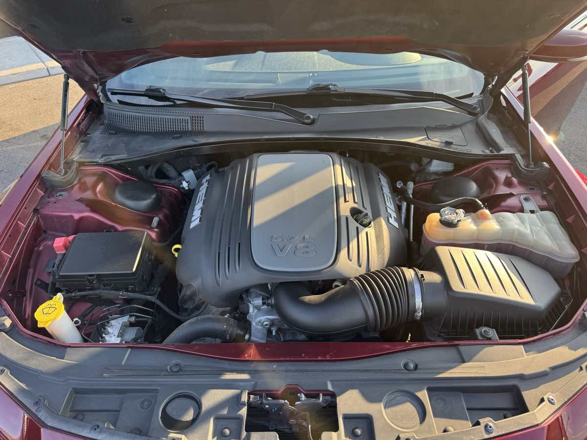 2020 Chrysler 300 photo 41