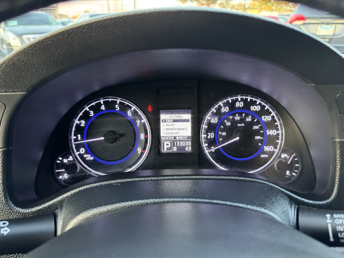 2011 Infiniti G37 x photo 12