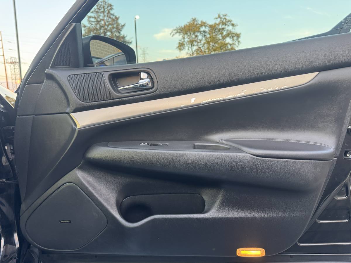 2011 Infiniti G37 x photo 33