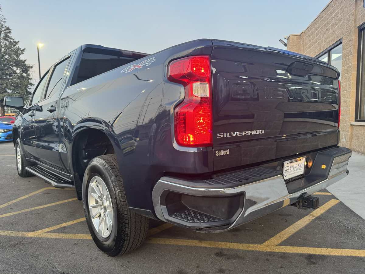 2022 Chevrolet Silverado 1500 LT photo 7