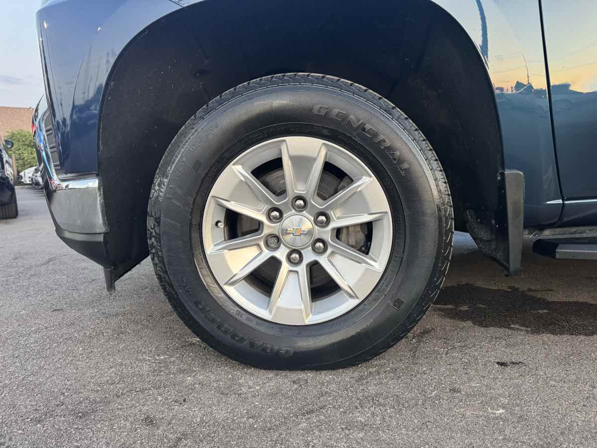 2022 Chevrolet Silverado 1500 LT photo 9