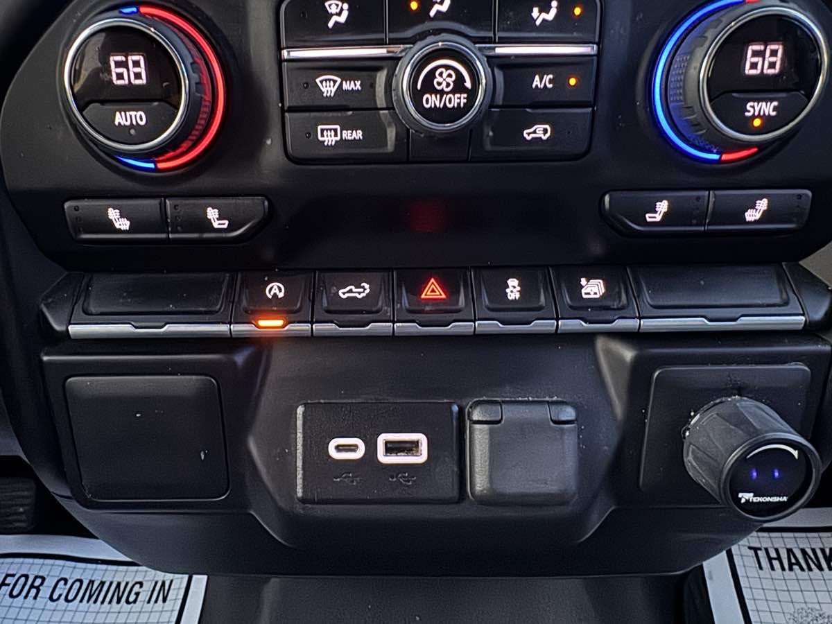 2022 Chevrolet Silverado 1500 LT photo 19