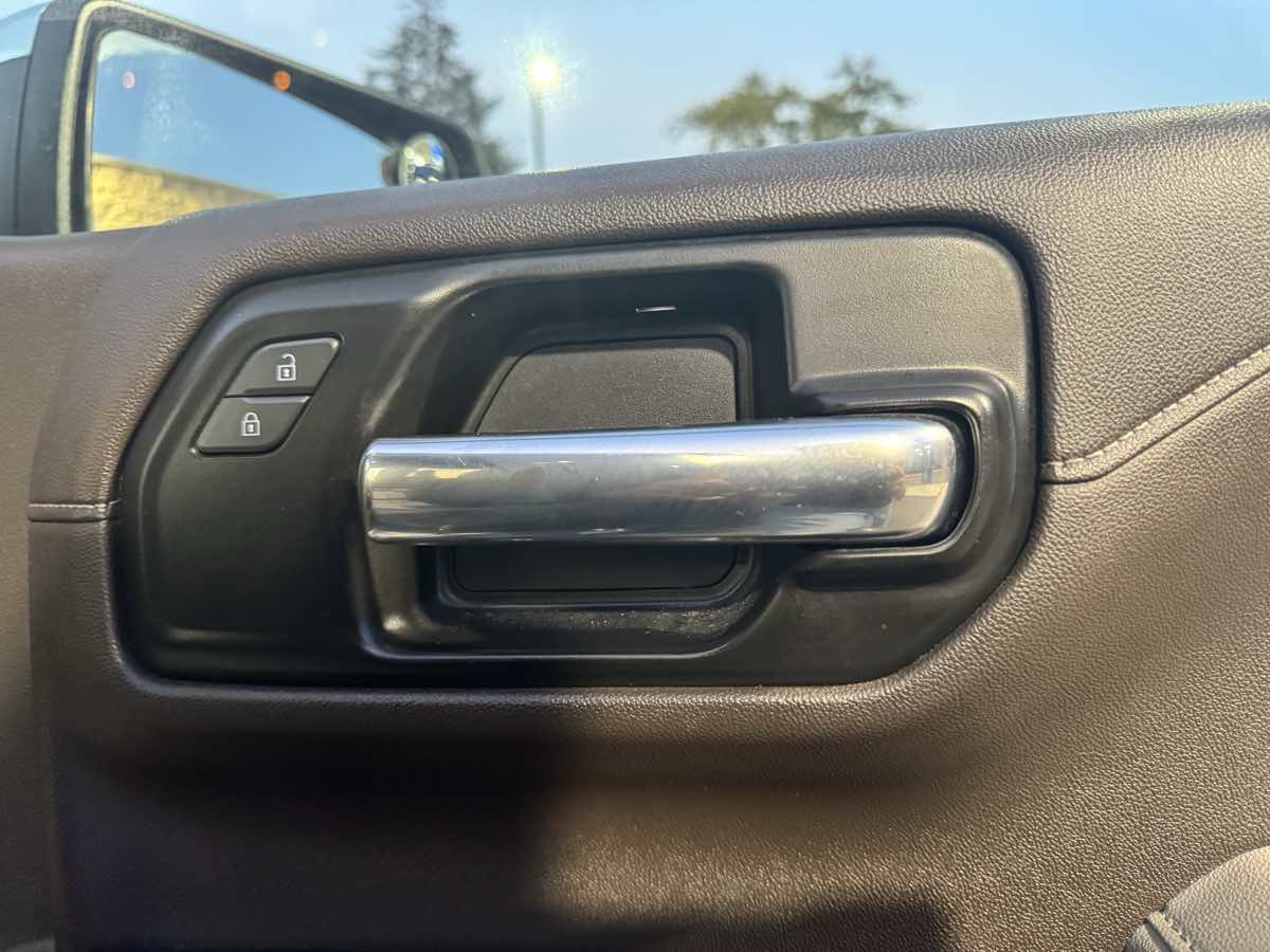 2022 Chevrolet Silverado 1500 LT photo 32