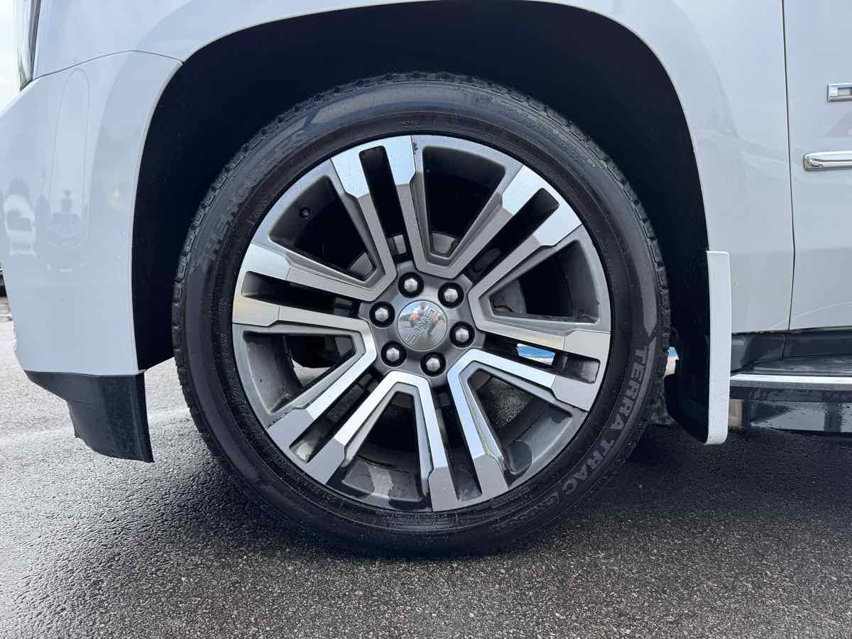 2017 Gmc Yukon Denali photo 6