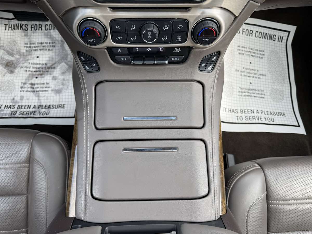 2017 Gmc Yukon Denali photo 17