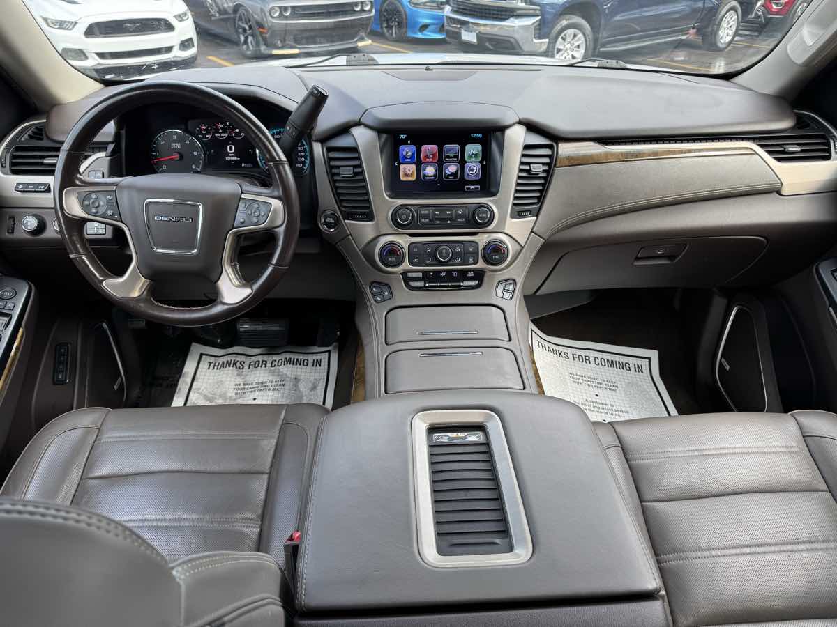 2017 Gmc Yukon Denali photo 18
