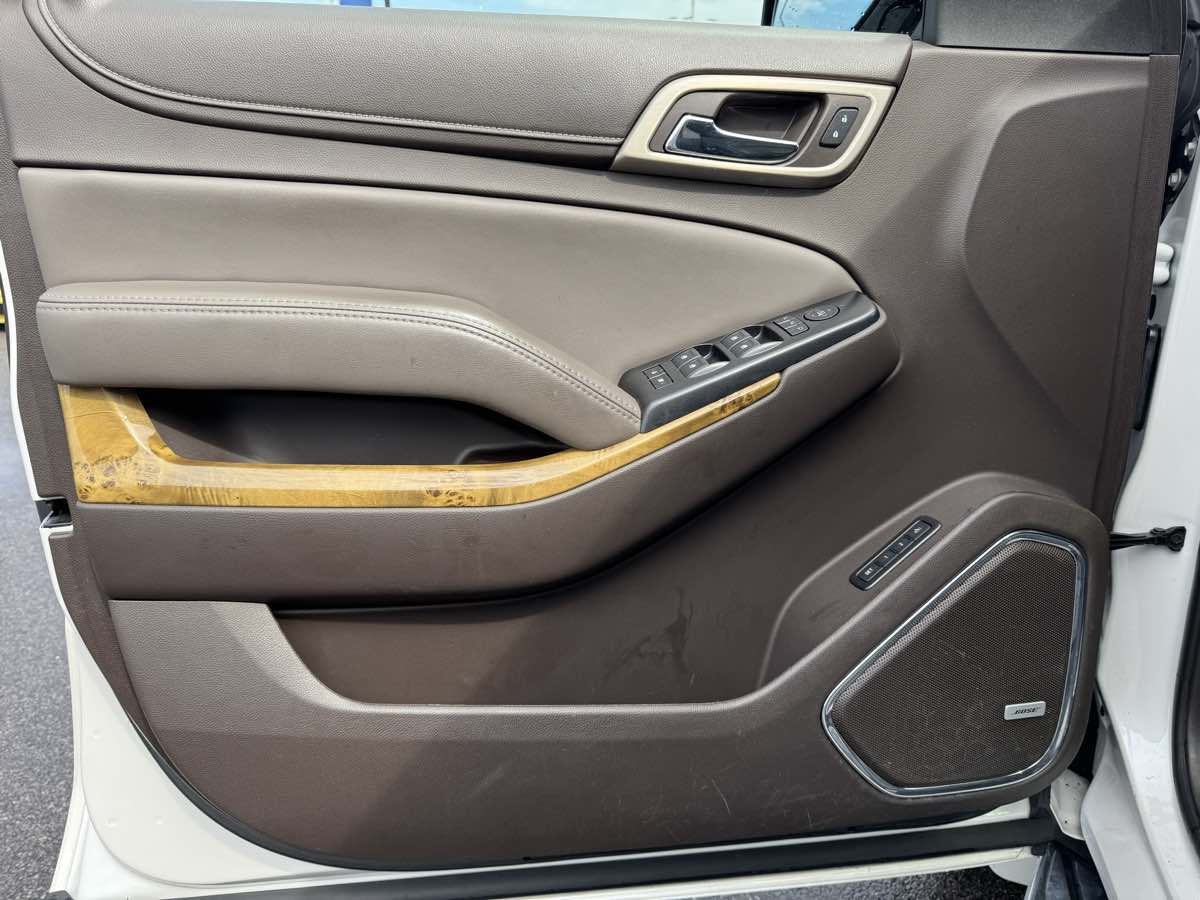 2017 Gmc Yukon Denali photo 22