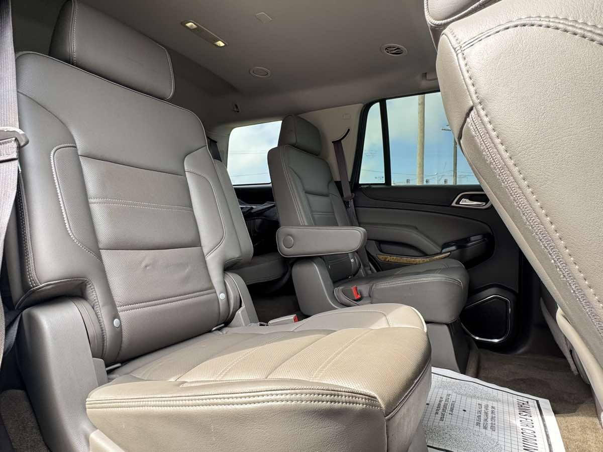 2017 Gmc Yukon Denali photo 32