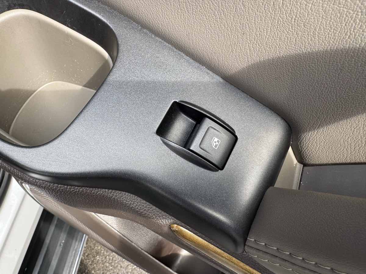 2017 Gmc Yukon Denali photo 34