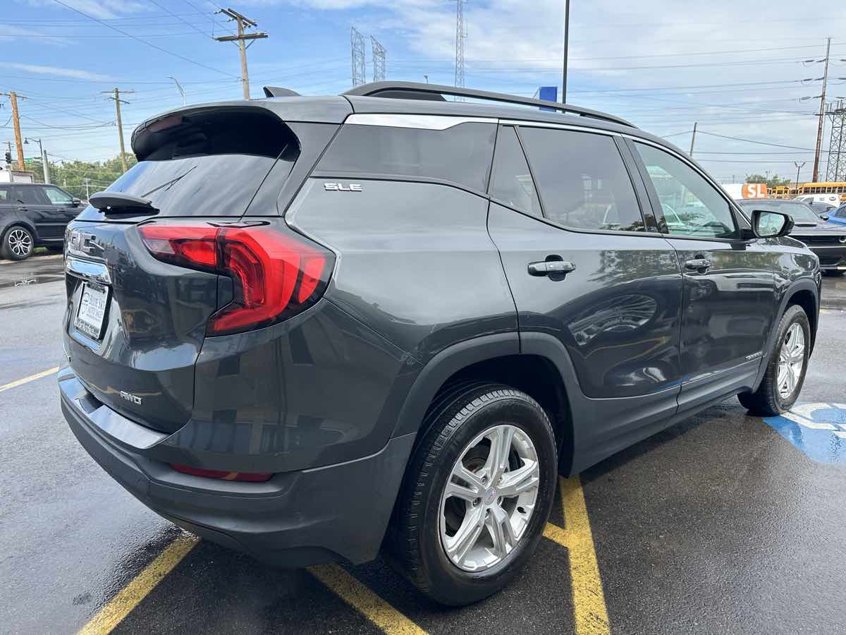 2020 Gmc Terrain SLE photo 3