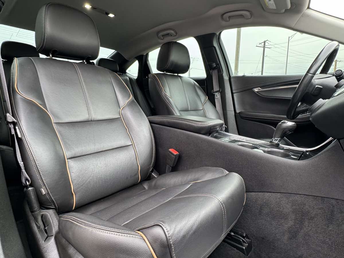 2016 Chevrolet Impala LTZ photo 26