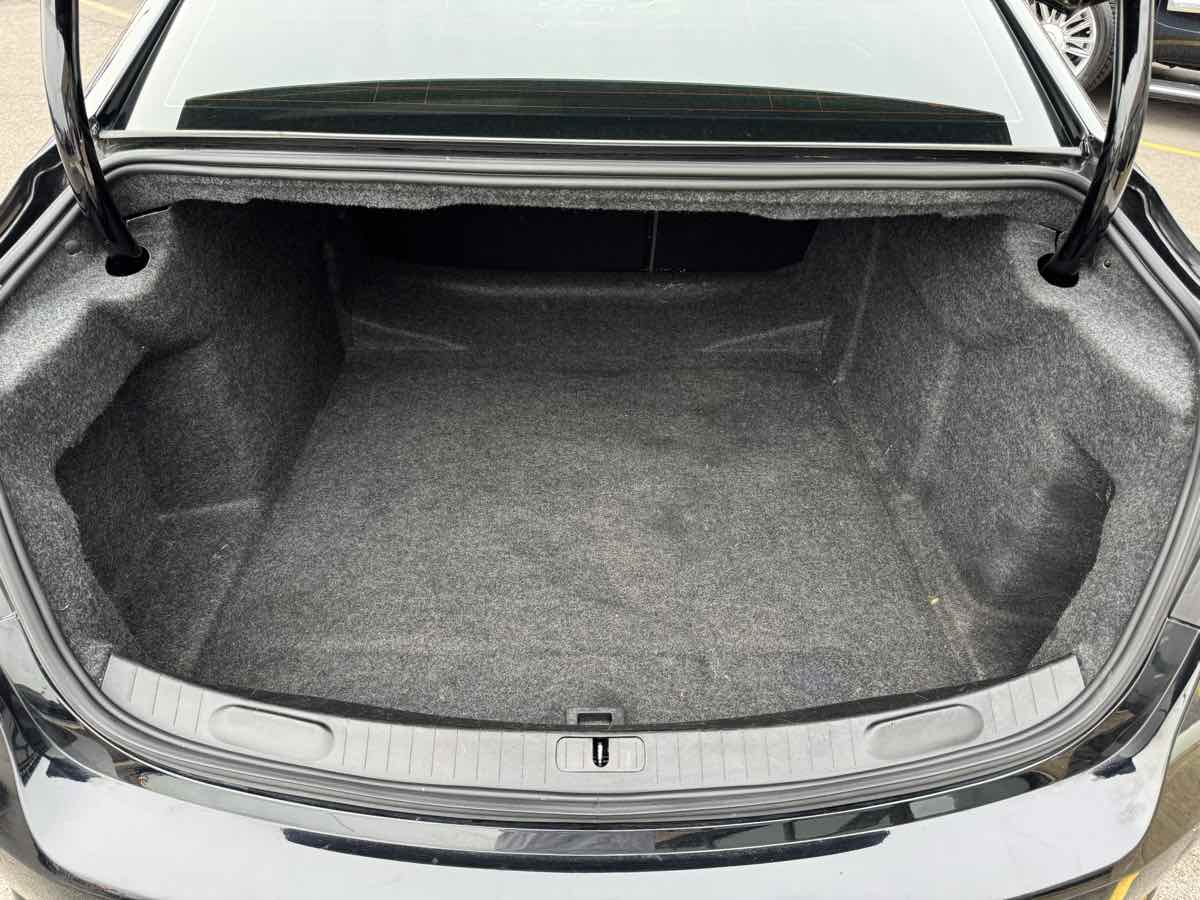 2016 Chevrolet Impala LTZ photo 39