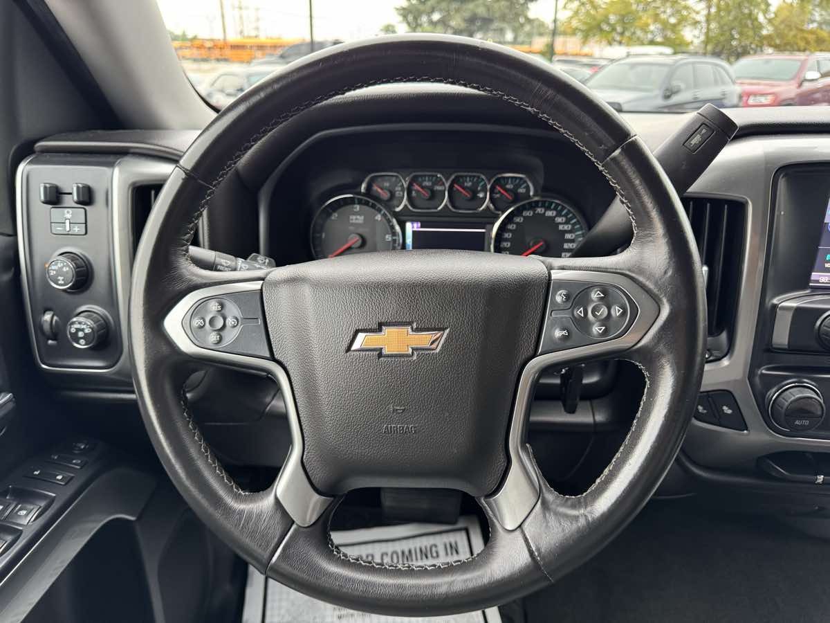2015 Chevrolet Silverado 1500 LT photo 12