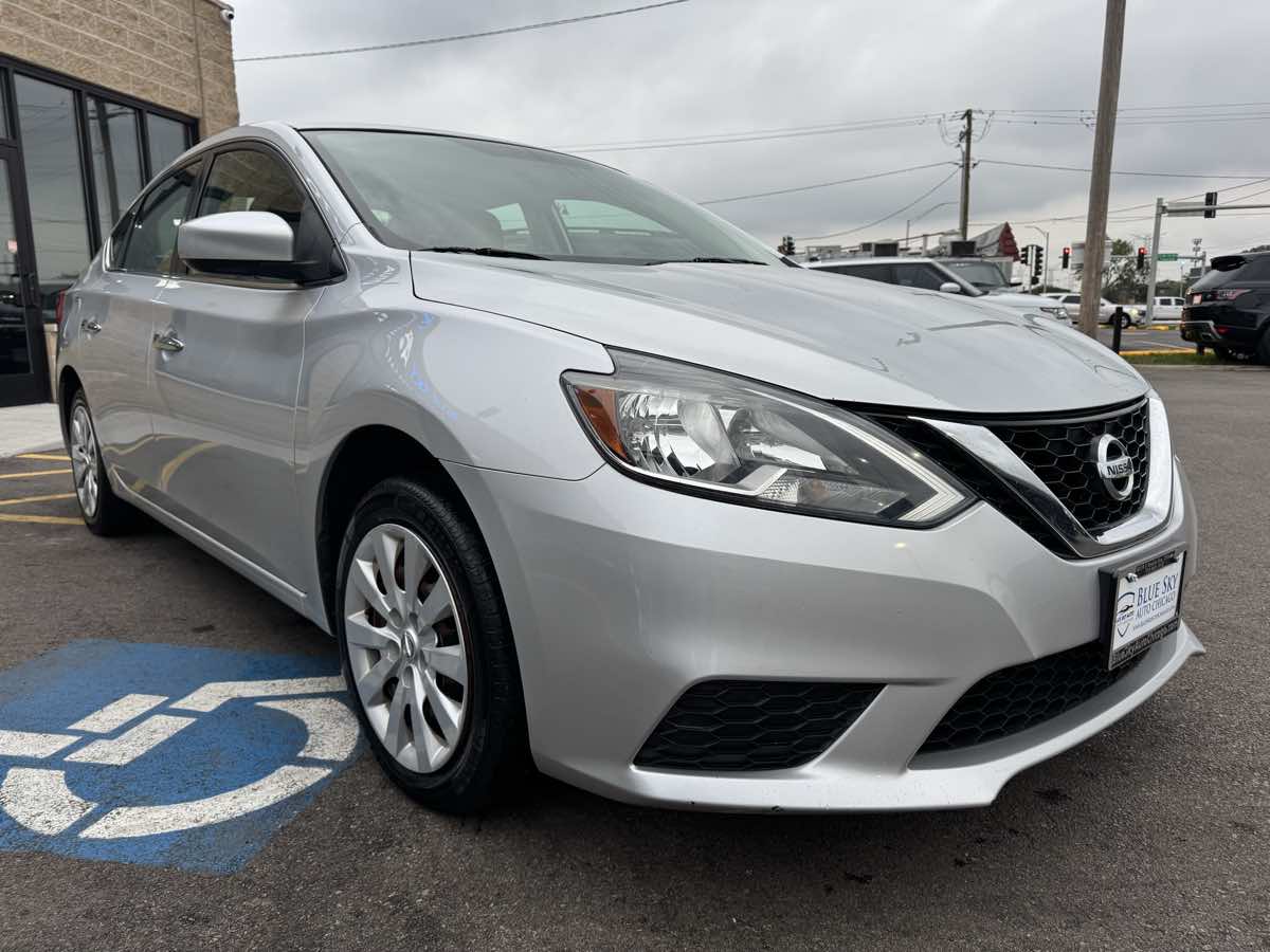 2017 Nissan Sentra SV photo 2