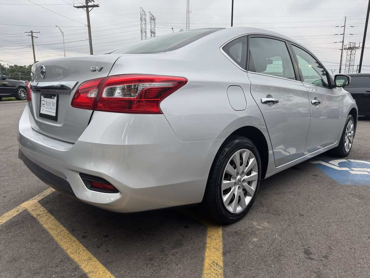 2017 Nissan Sentra SV photo 4