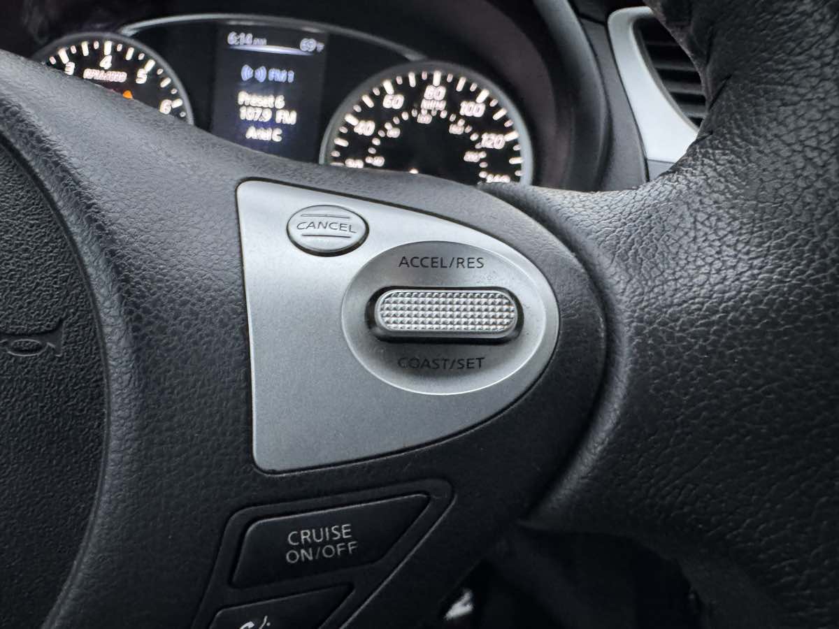 2017 Nissan Sentra SV photo 14