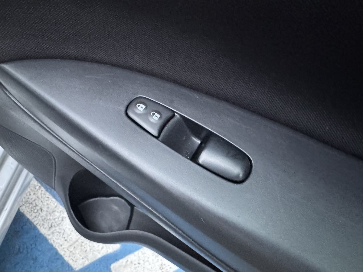 2017 Nissan Sentra SV photo 27