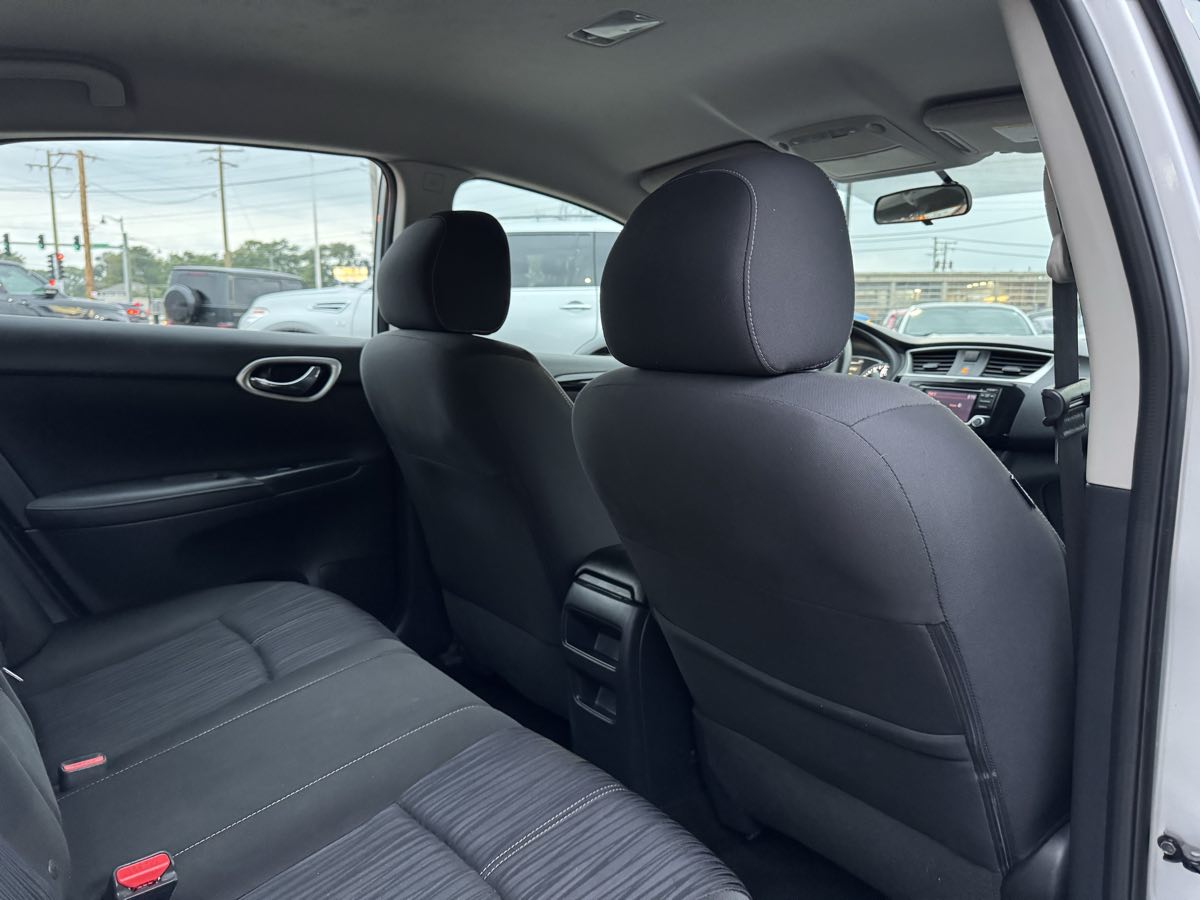 2017 Nissan Sentra SV photo 29