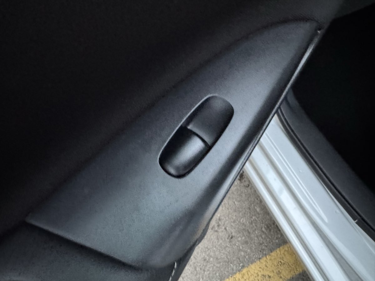 2017 Nissan Sentra SV photo 37