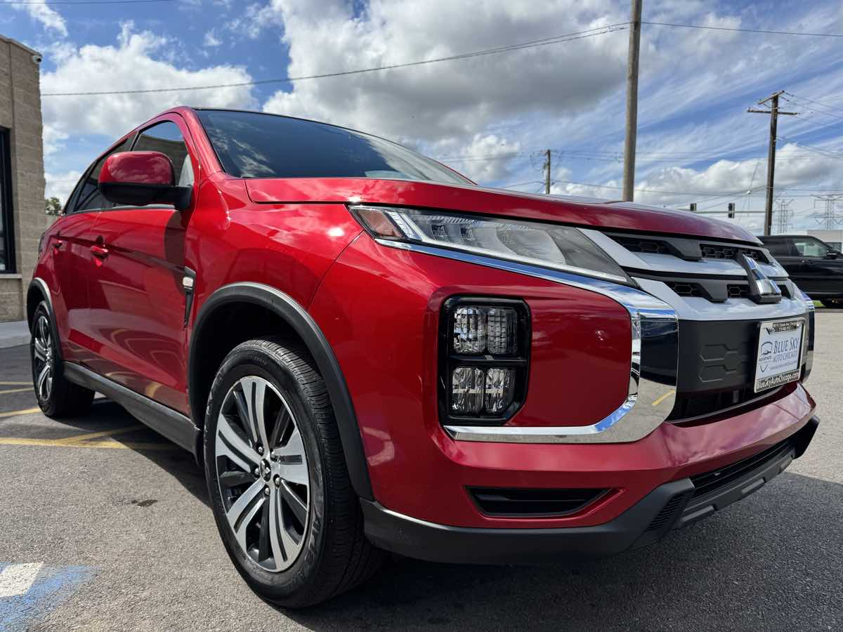 2021 Mitsubishi Outlander Sport ES photo 3