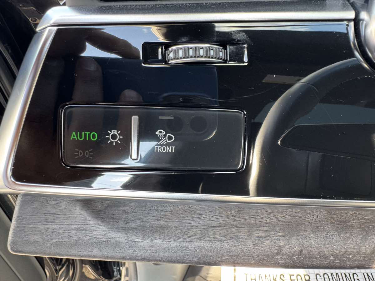 2019 Audi Q8 Prestige photo 8