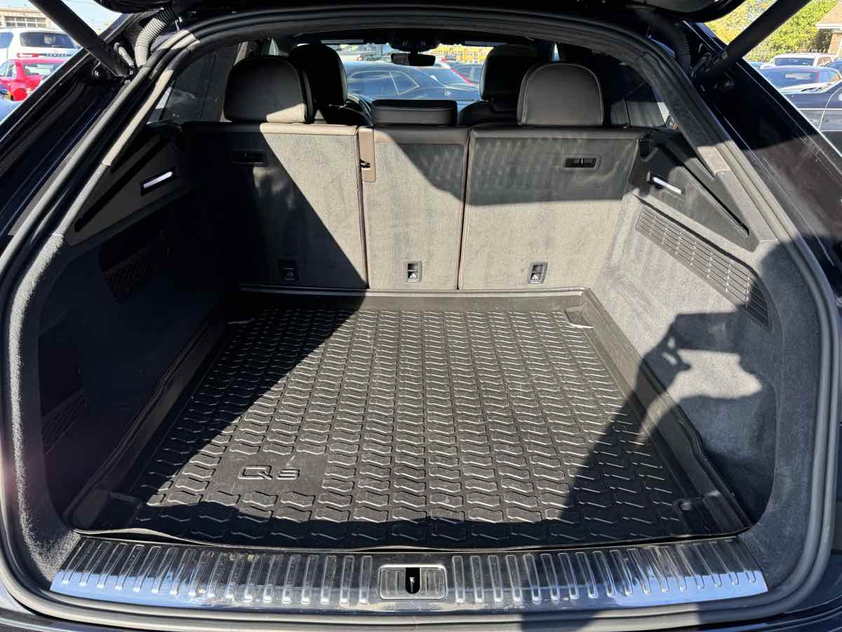 2019 Audi Q8 Prestige photo 35