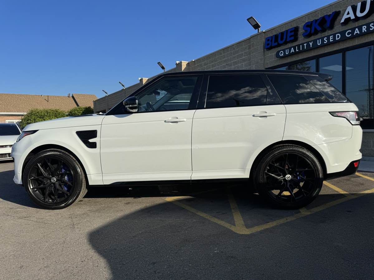 2017 Land Rover Range Rover Sport SVR photo 5