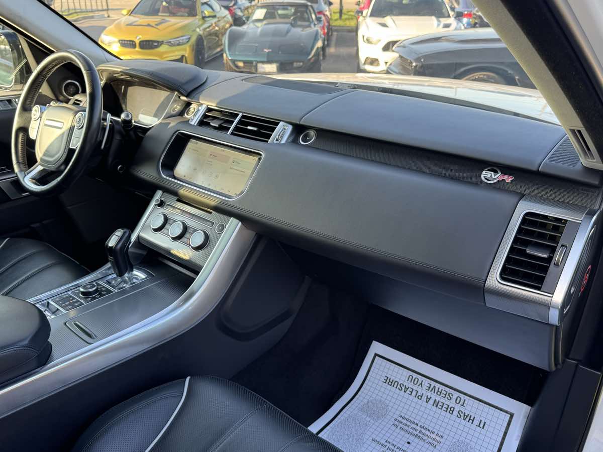 2017 Land Rover Range Rover Sport SVR photo 26