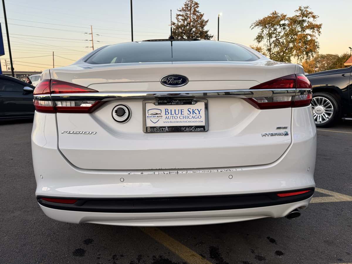 2017 Ford Fusion Hybrid SE photo 6