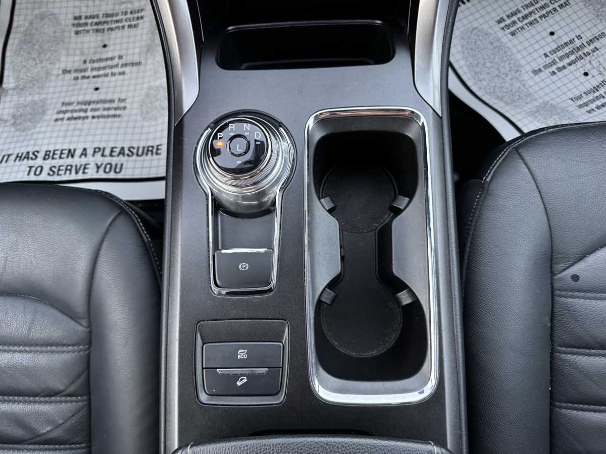 2017 Ford Fusion Hybrid SE photo 19