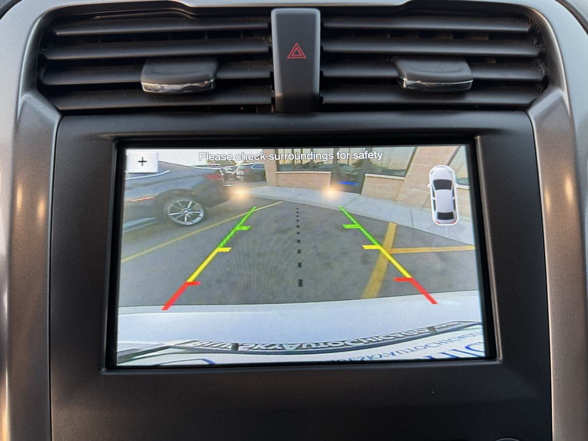 2017 Ford Fusion Hybrid SE photo 21