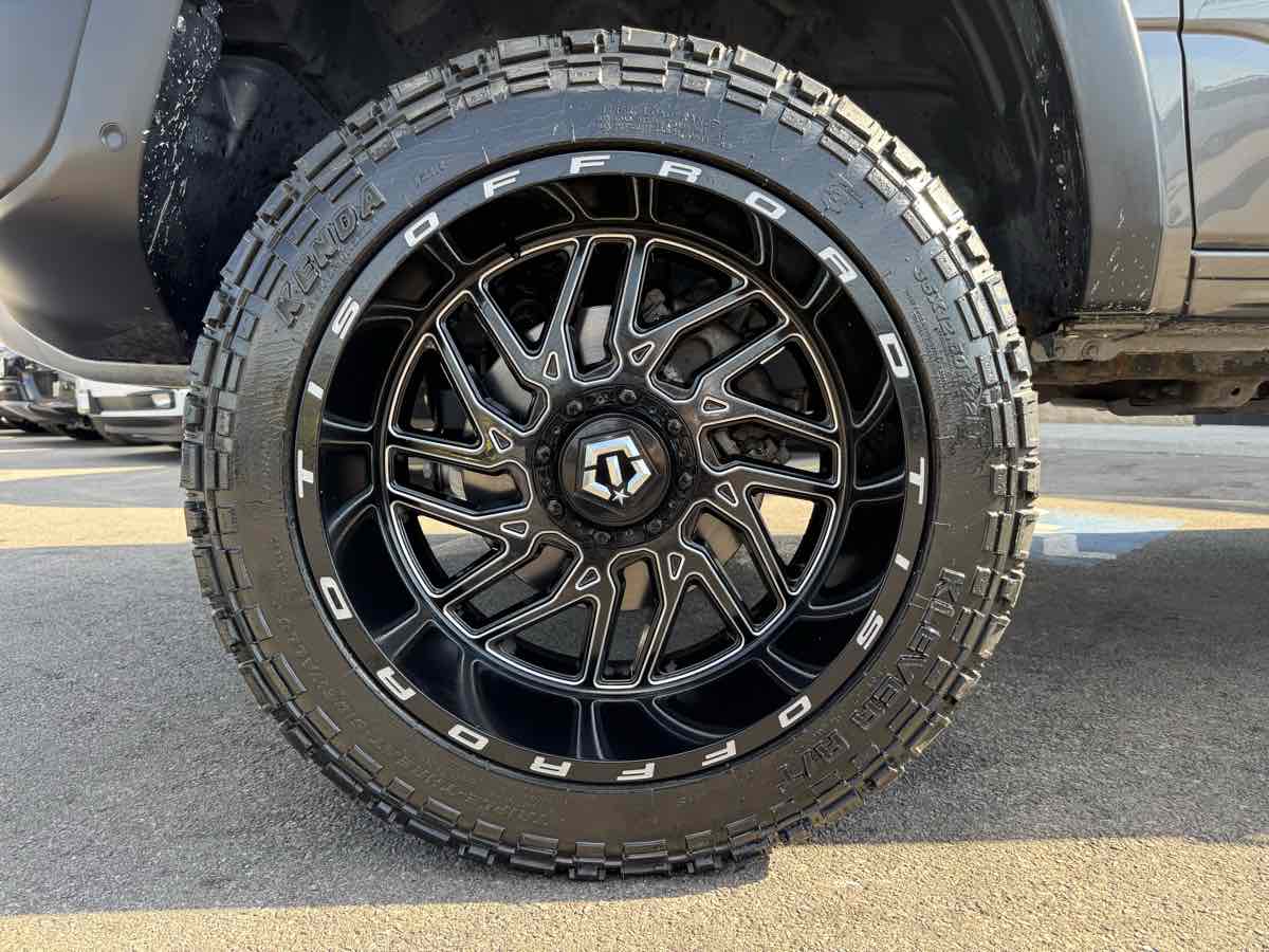 2019 Ram 1500 Rebel photo 9