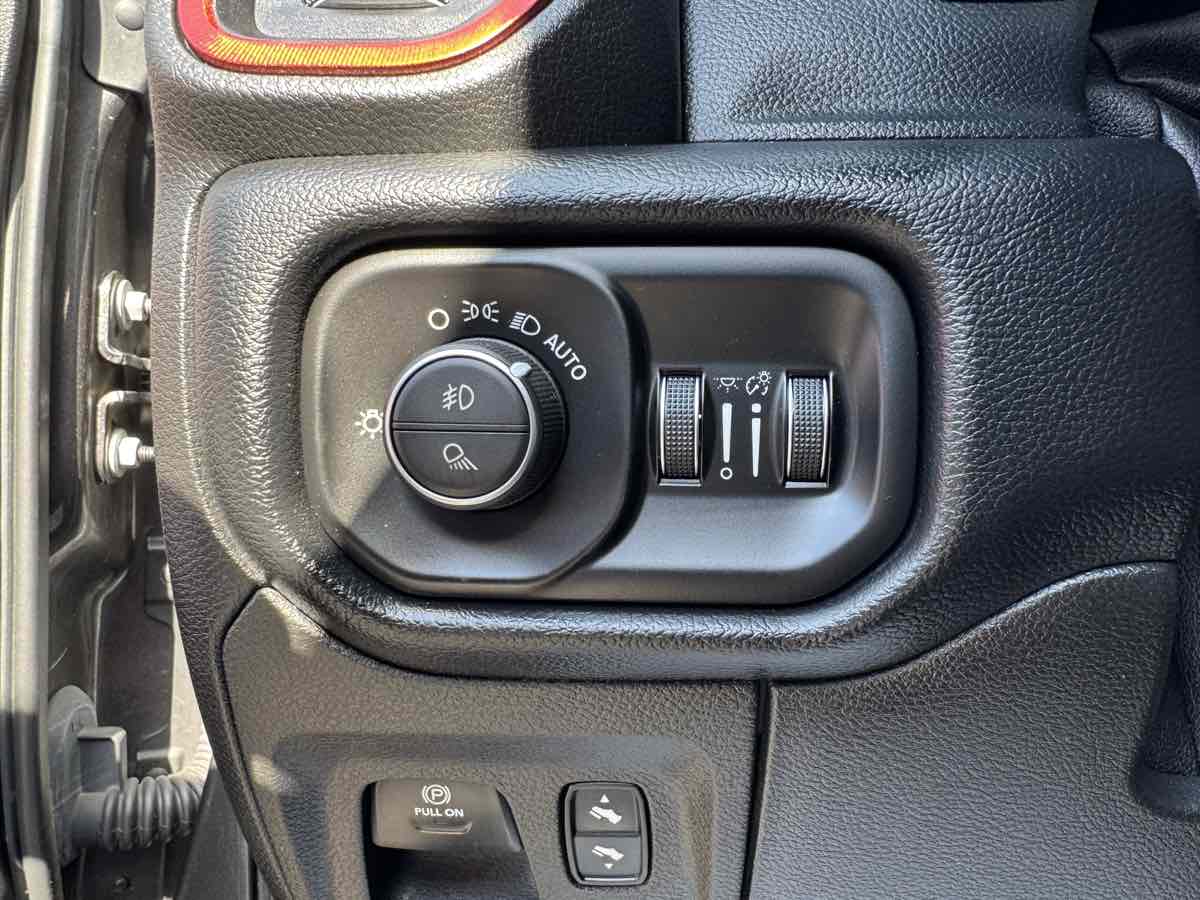 2019 Ram 1500 Rebel photo 10