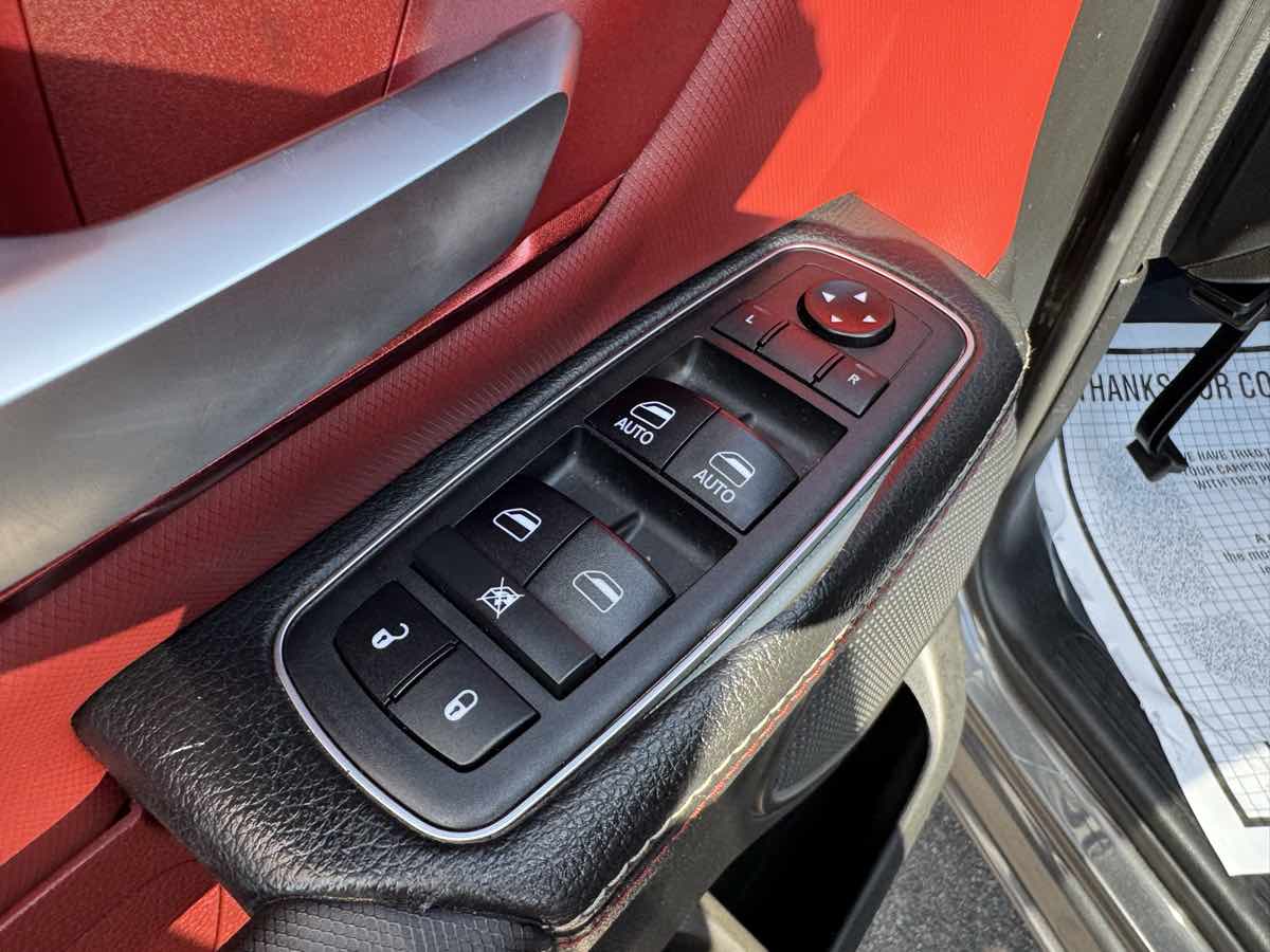 2019 Ram 1500 Rebel photo 28