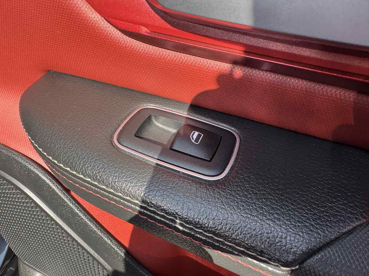 2019 Ram 1500 Rebel photo 37