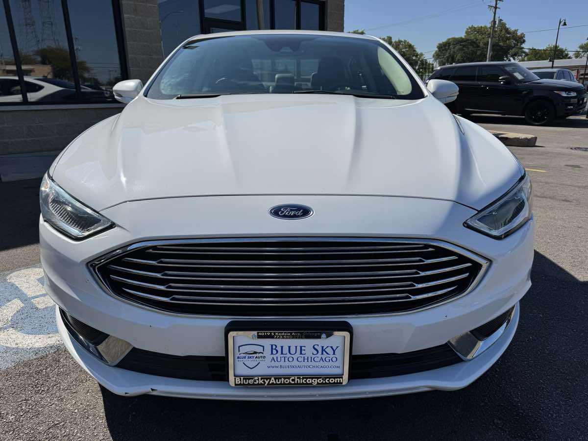 2018 Ford Fusion Hybrid SE photo 2