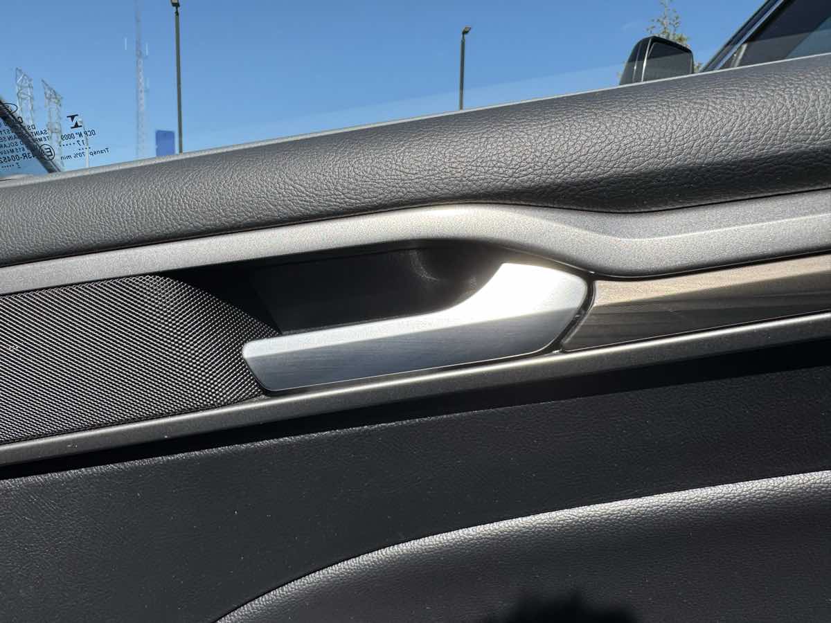 2018 Ford Fusion Hybrid SE photo 35