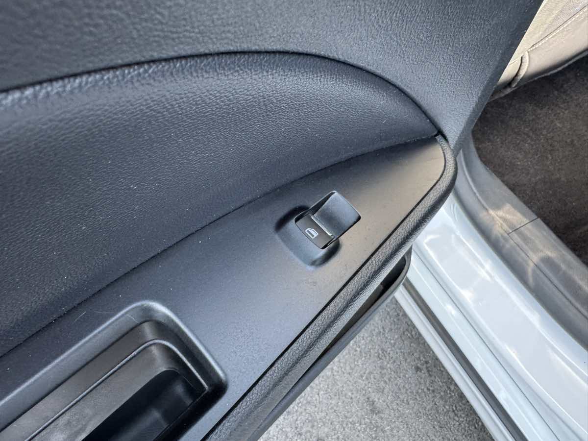 2018 Ford Fusion Hybrid SE photo 38