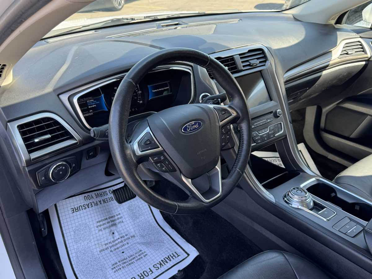 2018 Ford Fusion Hybrid SE photo 10