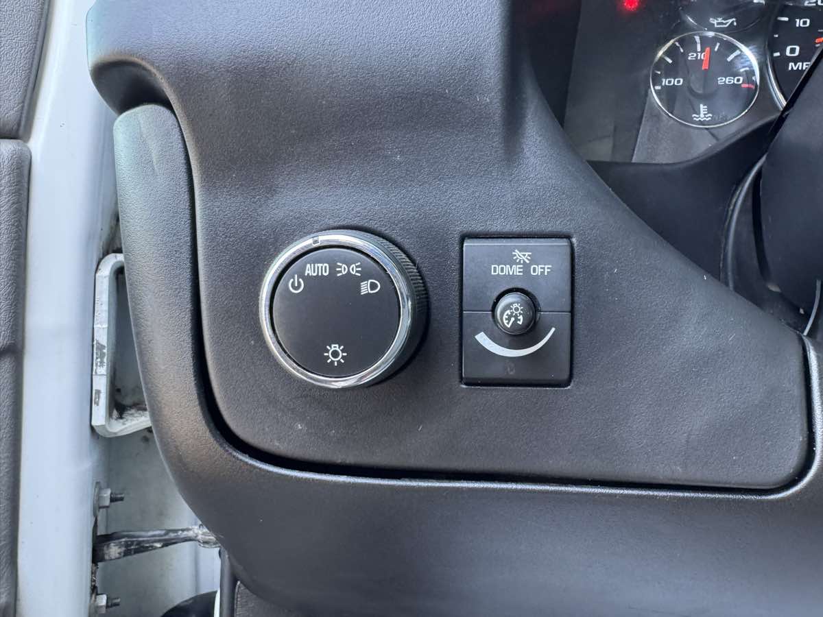 2016 Chevrolet Express Cargo Van photo 10