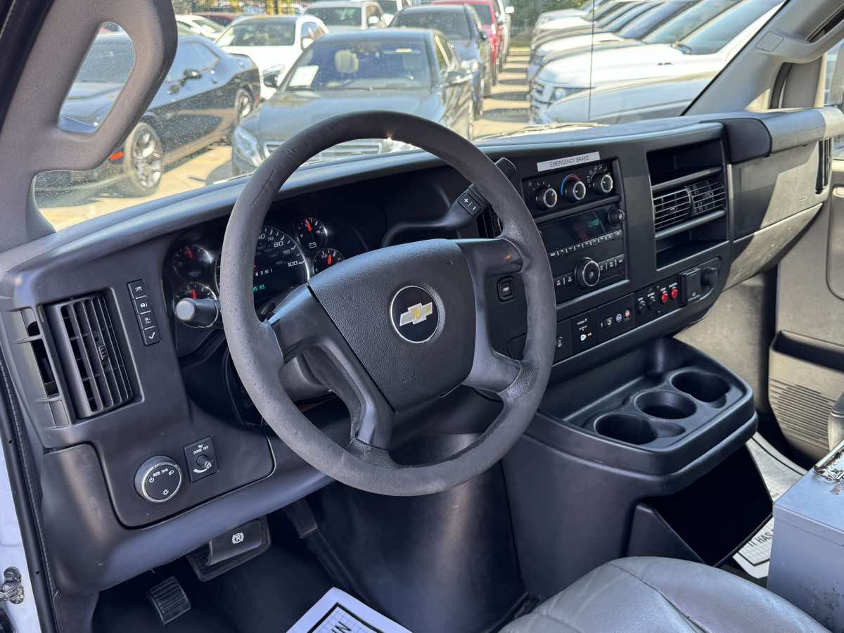 2016 Chevrolet Express Cargo Van photo 11