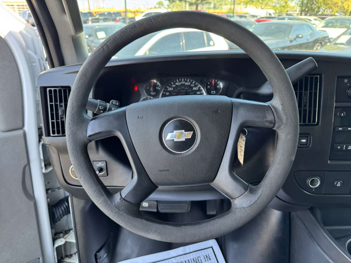 2016 Chevrolet Express Cargo Van photo 12