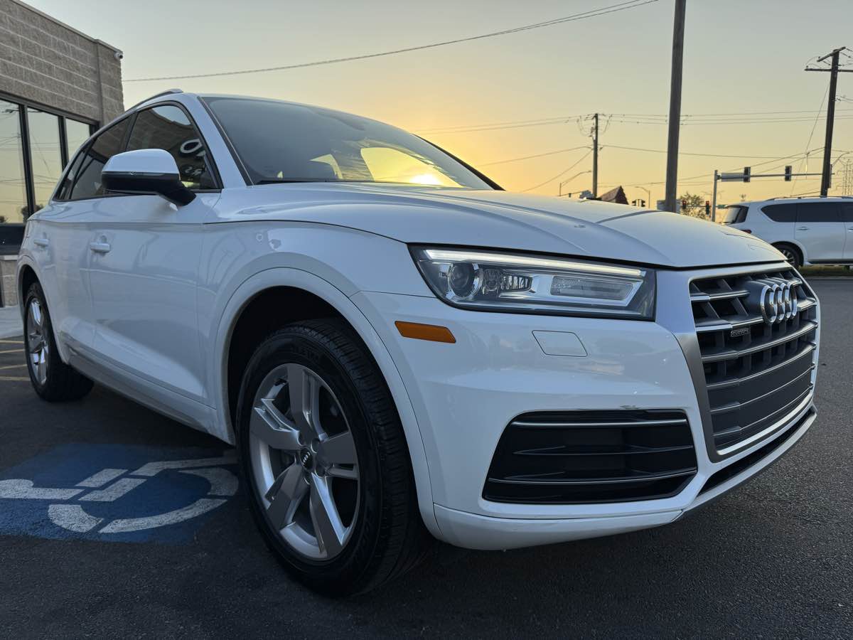 2018 Audi Q5 Premium photo 3
