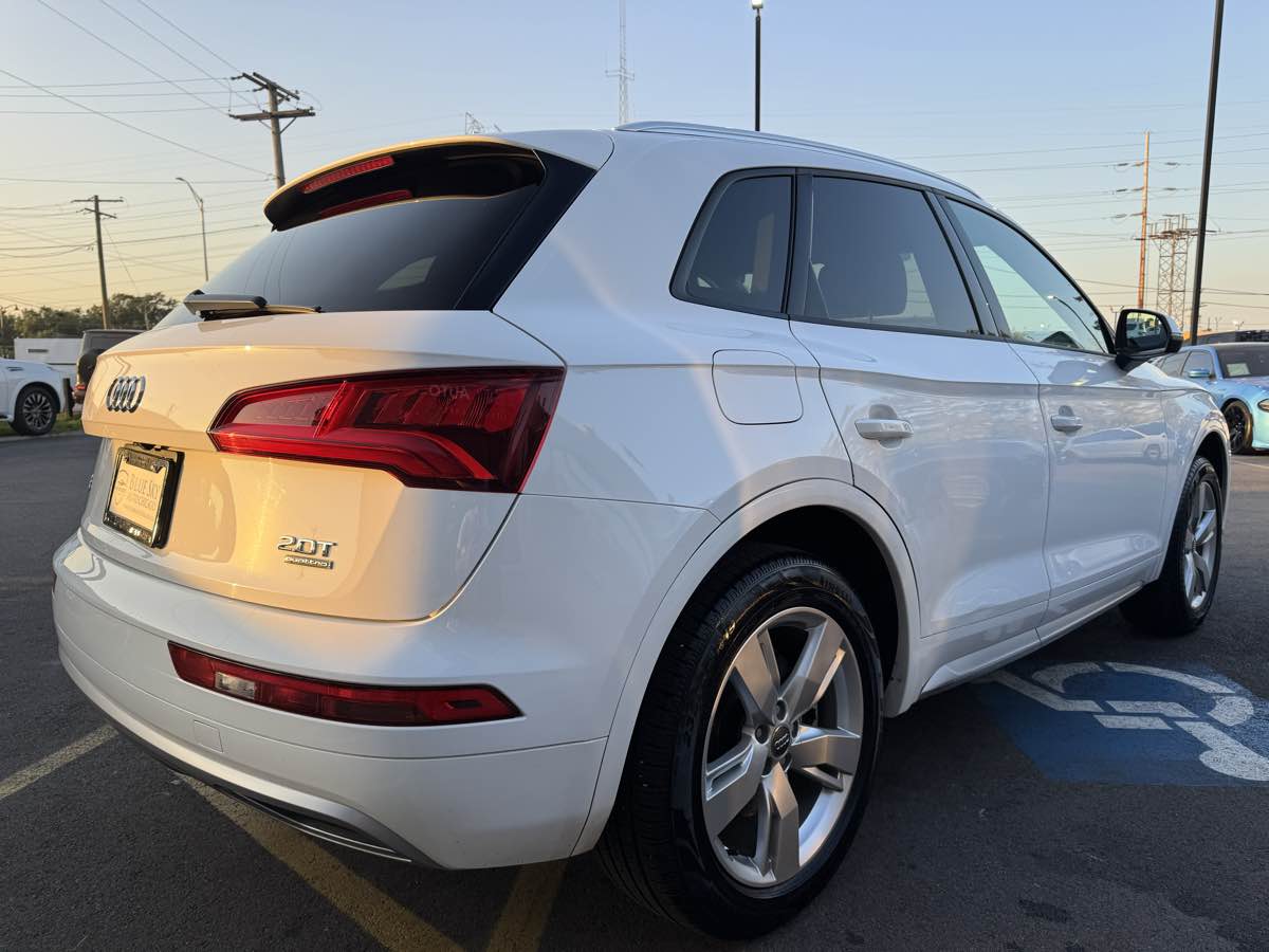 2018 Audi Q5 Premium photo 5