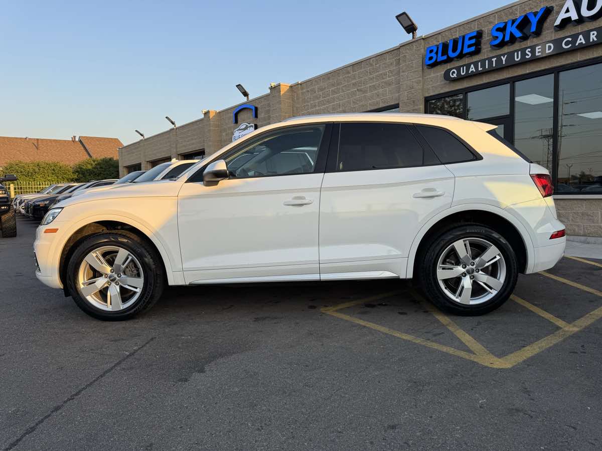 2018 Audi Q5 Premium photo 8