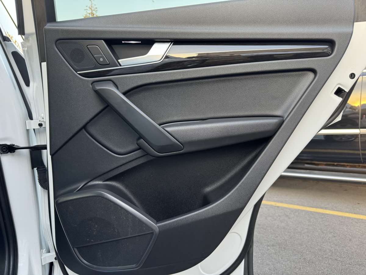 2018 Audi Q5 Premium photo 35